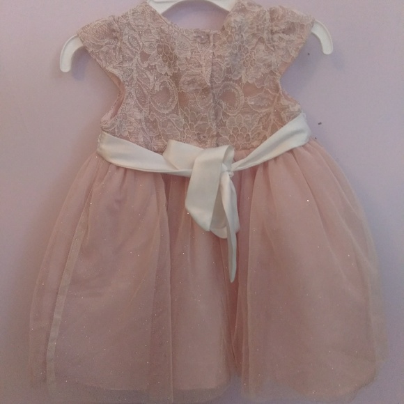 Dress - Picture 5 of 6